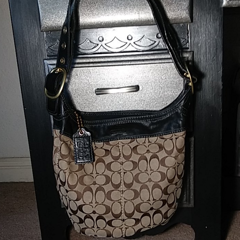 Coach shoulder bag